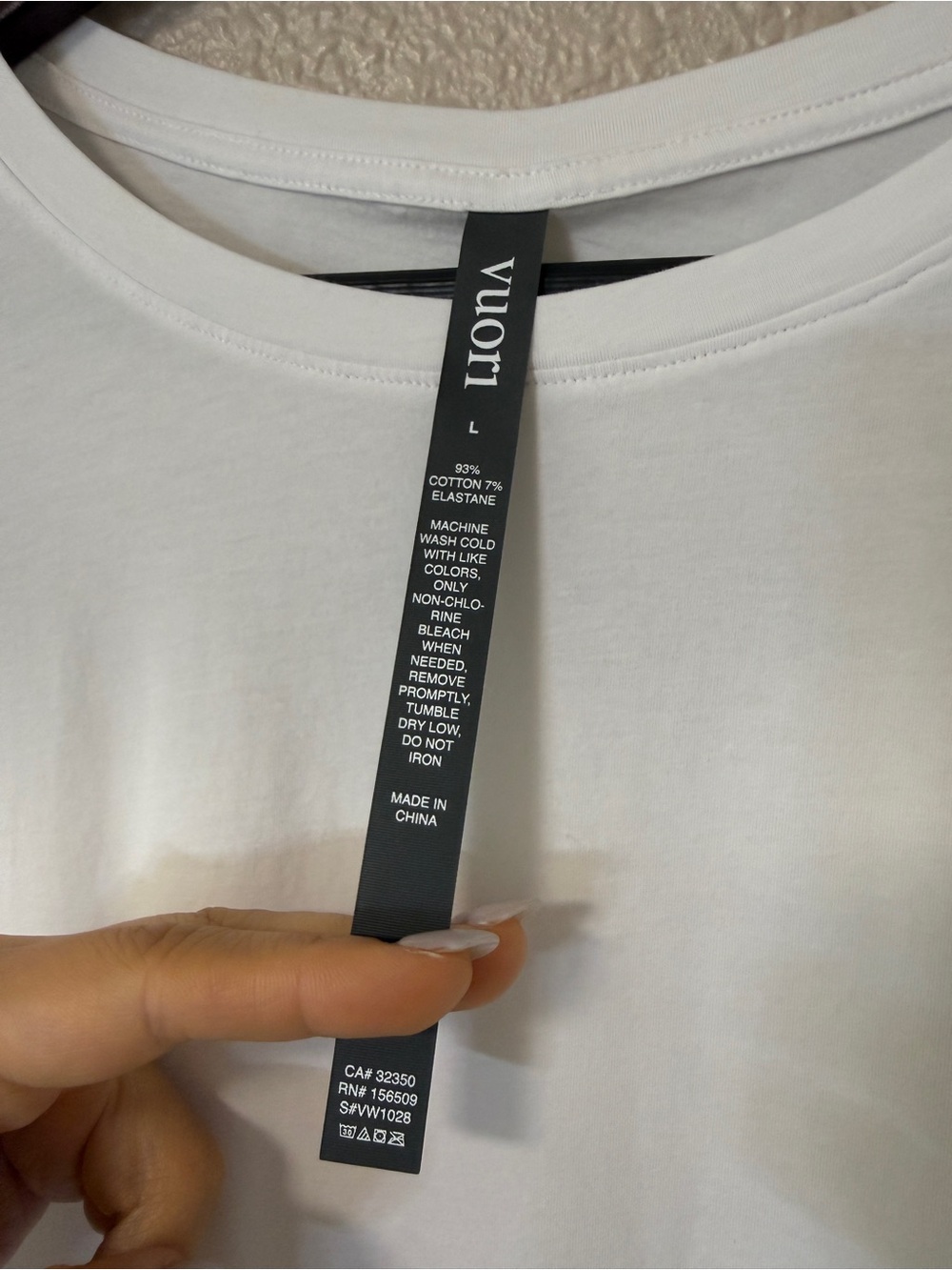 NWOT Vuori Feather Long Sleeve Tee Oversized Lightweight Everyday White M Cotton - Picture 4 of 6